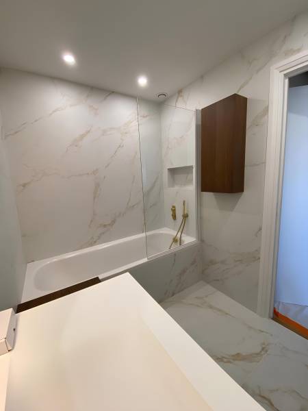 Rénovation complète de salle de bain clé en main avec Plattard carrelage et sanitaires Richardson à Champagne-au-Mont-d'Or près de Lyon