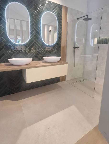 Salle de bain design carrelage vert Lyon